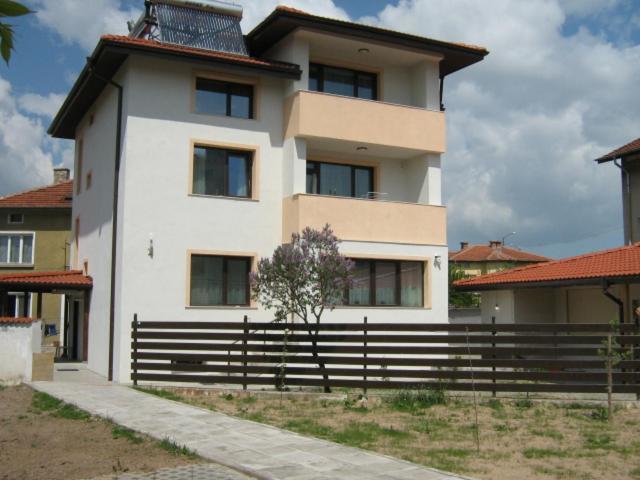 Khan Krum House & Apartments For Rent Elin Pelin ภายนอก รูปภาพ